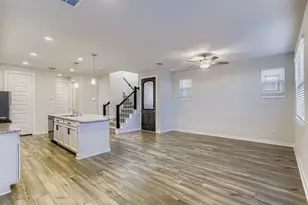 9948 Storehouse Dr, Houston, TX 77080 - Photo 10