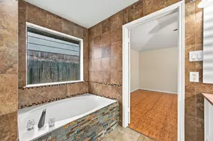 12902 Sandri Ln, Houston, TX 77077 - Photo 22