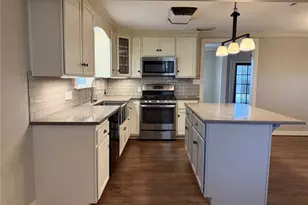 1514 Avenue F, Danbury, TX 77534 - Photo 12