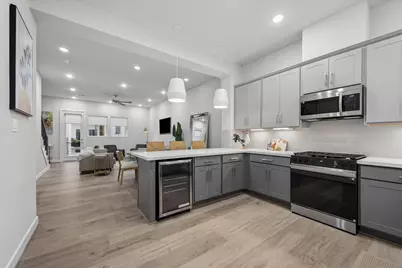 6346 Paddington Bend Drive, Houston, TX 77008 - Photo 14