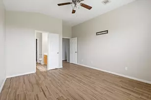 10707 Mockernut St, Baytown, TX 77523 - Photo 12