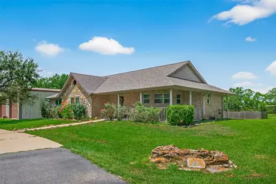 1030 Ginger Street, Santa Fe, TX 77517 - Photo 2