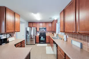 18235 Valebluff Ln, Cypress, TX 77429 - Photo 10