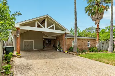 2413 Gerol Drive, Galveston, TX 77551 - Photo 2