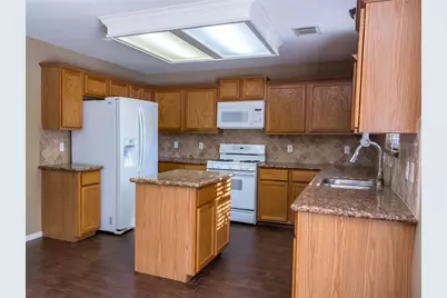 25727 Bearborough Drive, Spring, TX 77386 - Photo 8