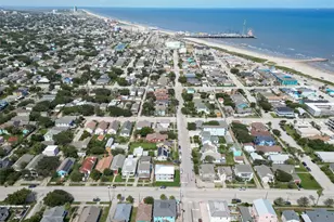2223 33rd St, Galveston, TX 77550 - Photo 44