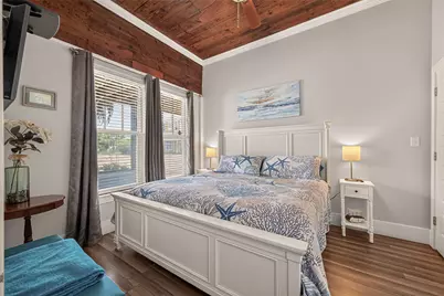 2223 33rd Street, Galveston, TX 77550 - Photo 10