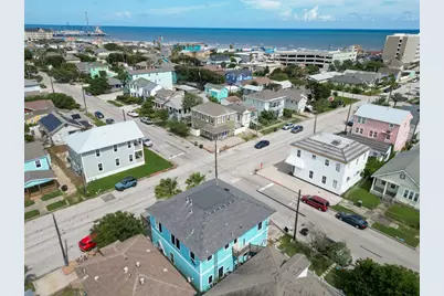 2223 33rd Street, Galveston, TX 77550 - Photo 2