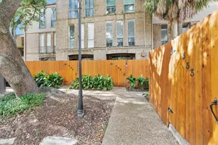 4637 Wild Indigo St, Houston, TX 77027 - Photo 2