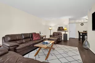 4637 Wild Indigo St, Houston, TX 77027 - Photo 6