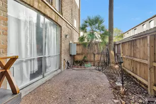 4637 Wild Indigo St, Houston, TX 77027 - Photo 28