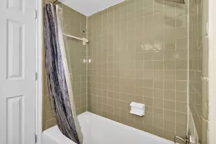 4637 Wild Indigo St, Houston, TX 77027 - Photo 18