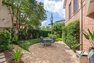 3827 Durness Way, Houston, TX 77025 - Photo 10