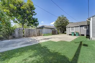 1420 Foreman St, La Marque, TX 77568 - Photo 30