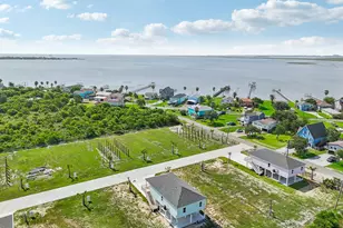 1326 Sapphire Palms Ct, San Leon, TX 77539 - Photo 18