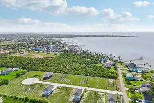 1326 Sapphire Palms Ct, San Leon, TX 77539 - Photo 20