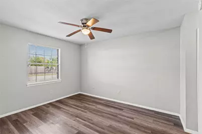 2202 16th Avenue N #5, Texas City, TX 77590 - Photo 14