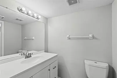 2202 16th Avenue N #5, Texas City, TX 77590 - Photo 10