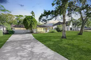 850 Pecanwood Ln, Houston, TX 77024 - Photo 40