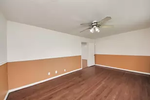 850 Pecanwood Ln, Houston, TX 77024 - Photo 12