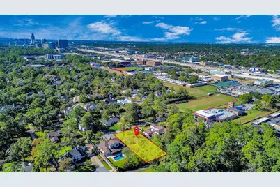 850 Pecanwood Lane, Houston, TX 77024 - Photo 44