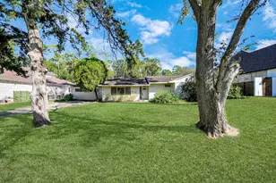 850 Pecanwood Ln, Houston, TX 77024 - Photo 4