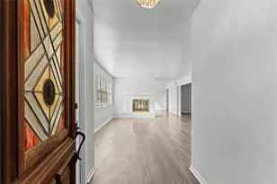 2711 Briarhurst Dr, Houston, TX 77057 - Photo 10