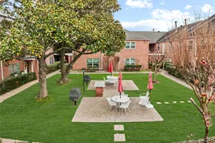 2711 Briarhurst Dr, Houston, TX 77057 - Photo 2