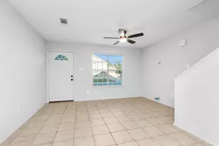 420 Foster St, Tomball, TX 77375 - Photo 2