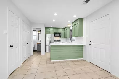 420 Foster Street #1, Tomball, TX 77375 - Photo 4