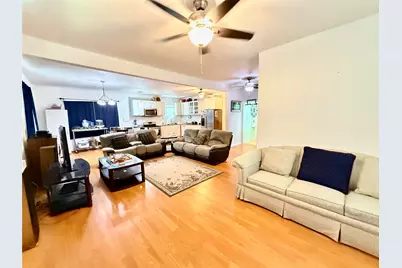 4305 Avenue N 1/2, Galveston, TX 77550 - Photo 2