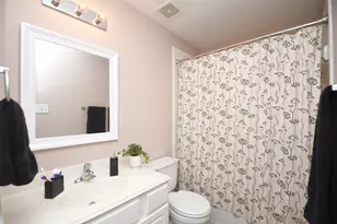 18042 Oakridge Canyon Ln, Richmond, TX 77407 - Photo 22