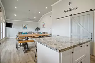 1819 Redfish Ln, Crystal Beach, TX 77650 - Photo 6
