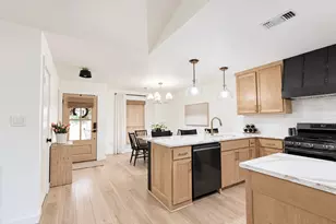 107 Machemehl Dr, Bellville, TX 77418 - Photo 4