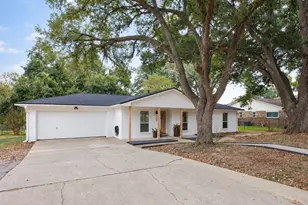 107 Machemehl Dr, Bellville, TX 77418 - Photo 2