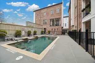 1015 St Charles St, Houston, TX 77003 - Photo 22