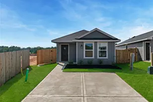 12315 Sword Point Ct, Willis, TX 77378 - Photo 2