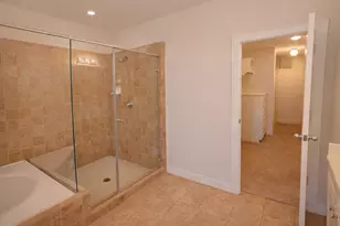 2710 Hullsmith Dr, Houston, TX 77063 - Photo 12