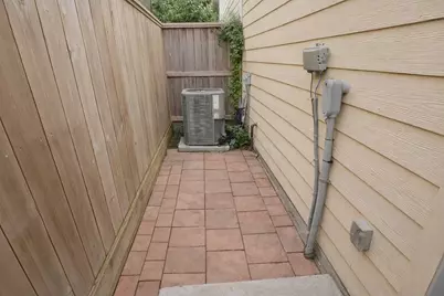 2710 Hullsmith Drive #803, Houston, TX 77063 - Photo 18