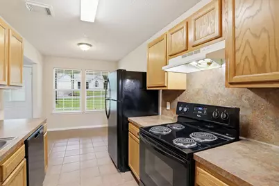 10793 Royal Magnolia Drive, Conroe, TX 77303 - Photo 10