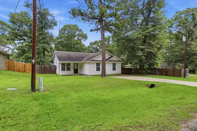 10793 Royal Magnolia Drive, Conroe, TX 77303 - Photo 2
