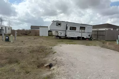 1213 Road 5802, Cleveland, TX 77327 - Photo 4