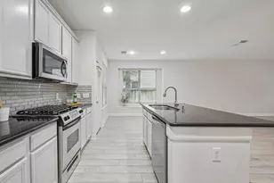 90 Panterra Way, Spring, TX 77382 - Photo 10