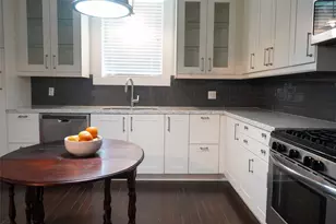 2826 Ave P1/2, Galveston, TX 77550 - Photo 10