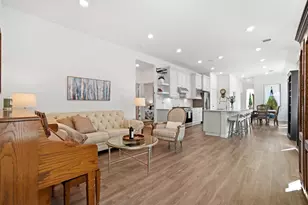 1409 Northwood Blf Ln, Pinehurst, TX 77362 - Photo 4