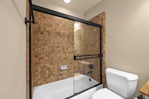 1011 Wyndham Way, Sugar Land, TX 77479 - Photo 26