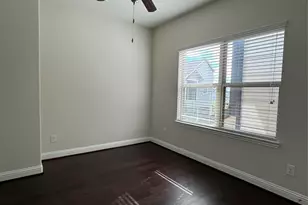 1403 Adell Rose Ln, Houston, TX 77043 - Photo 16