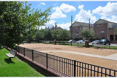 2128 Gillette Street, Houston, TX 77006 - Photo 12