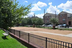 2128 Gillette St, Houston, TX 77006 - Photo 12