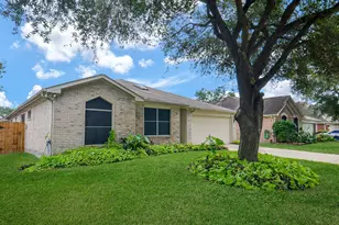 2418 Honey Locust Dr, Katy, TX 77449 - Photo 2